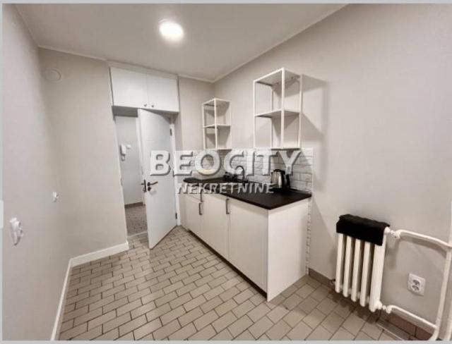 Novi Sad, Liman 3, Balzakova, 4. 0, 102m2, 800EUR