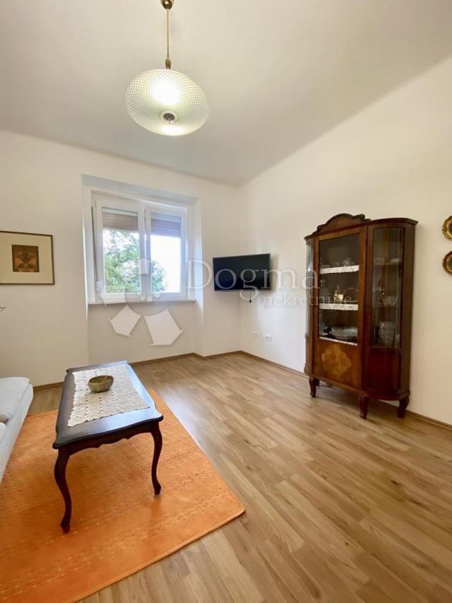 Flat Belveder, Rijeka, 62m2