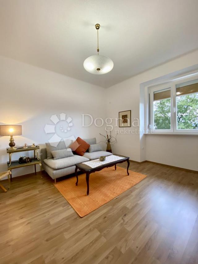 Flat Belveder, Rijeka, 62m2