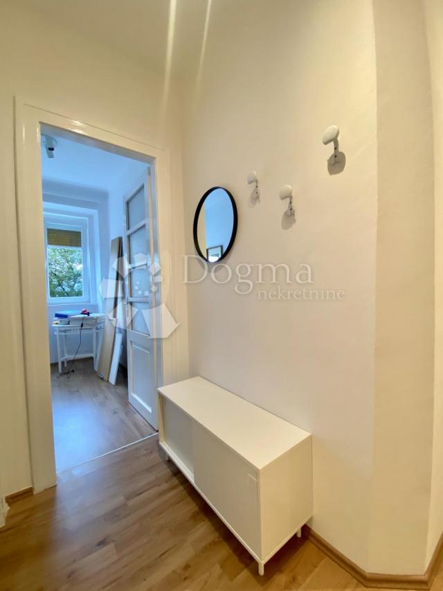 Flat Belveder, Rijeka, 62m2