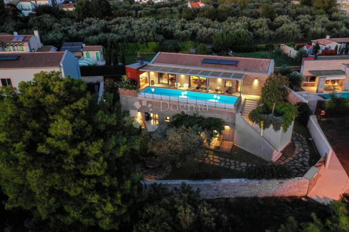 House Štinjan, Pula, 240m2