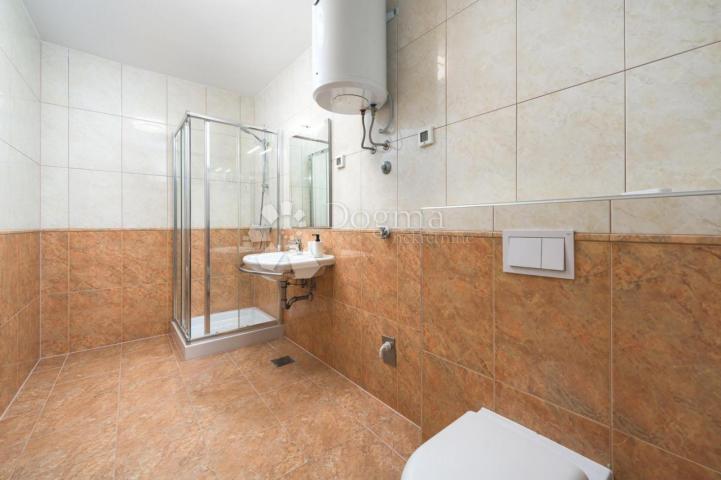 Flat Novigrad, 90m2