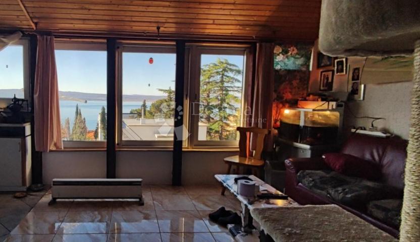 CRIKVENICA, DRAMALJ - 7 apartmana + poslovni prostorza turistički najam