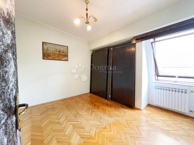 Flat Pantovčak, Gornji Grad - Medveščak, 76,03m2