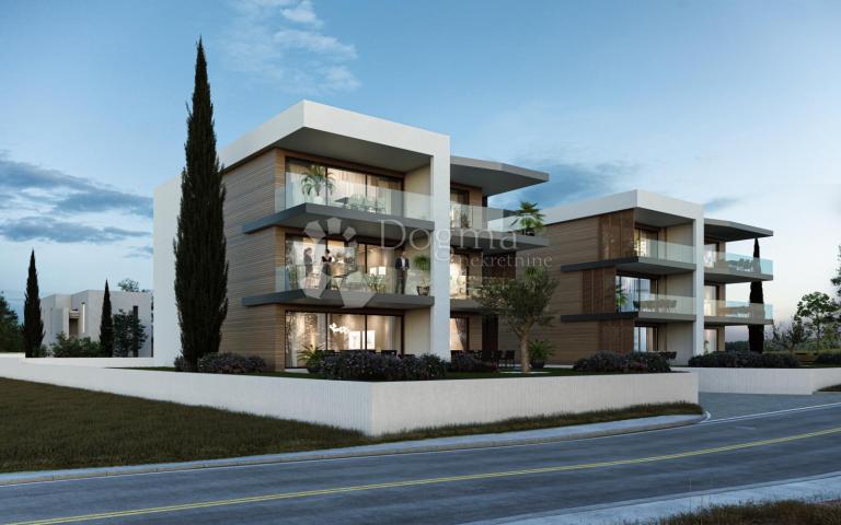 Umag, newly built, apartment on the ground floor with a garden, 10 minutes from the sea