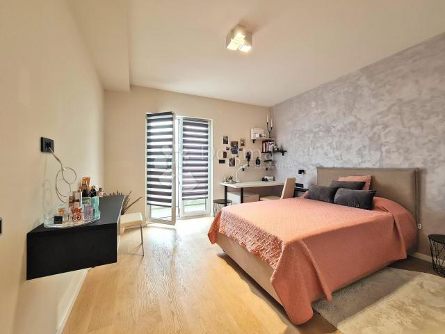 Flat Pehlin, Rijeka, 217m2