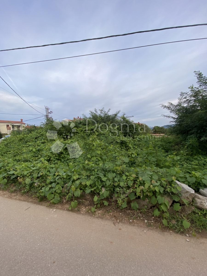 Land Risika, Vrbnik, 1.130m2