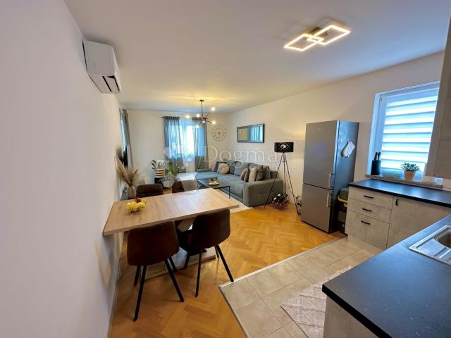 Flat Poreč, 54m2