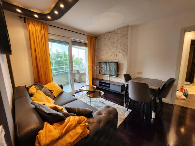 Flat Opatija, 52m2