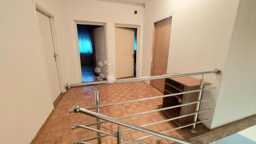 Flat Križevci, 119,30m2