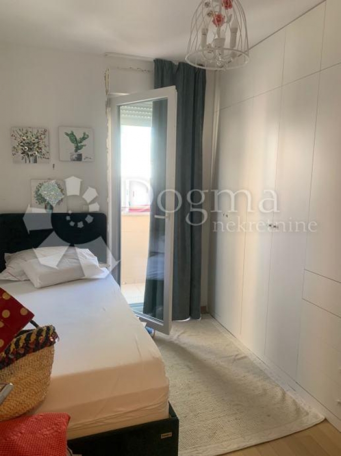 PENTHOUSE ŽNJAN (dvoetažni 91m2)