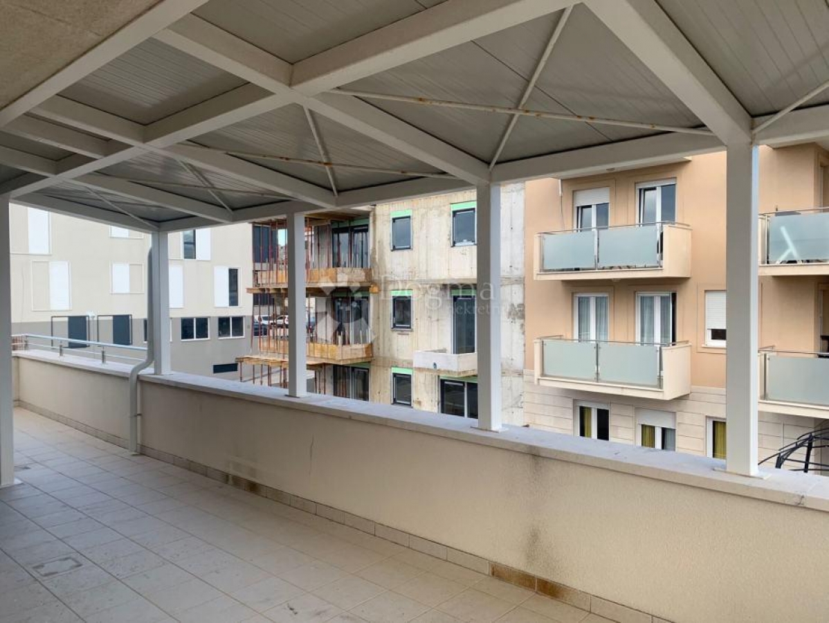 PENTHOUSE ŽNJAN (dvoetažni 91m2)