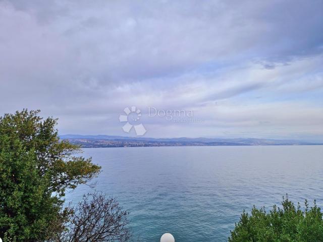 Flat Opatija, 126,64m2