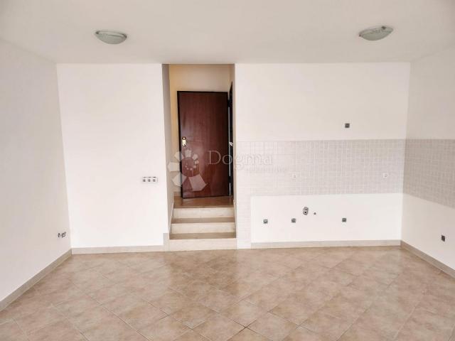 APARTMAN PRVI RED DO MORA, MARINA