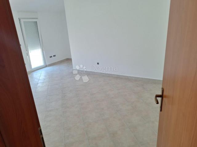 APARTMAN PRVI RED DO MORA, MARINA