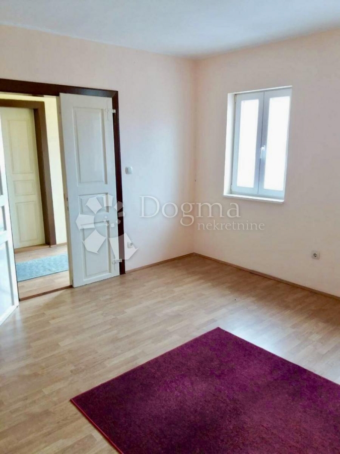 House Ravna Gora, 239m2