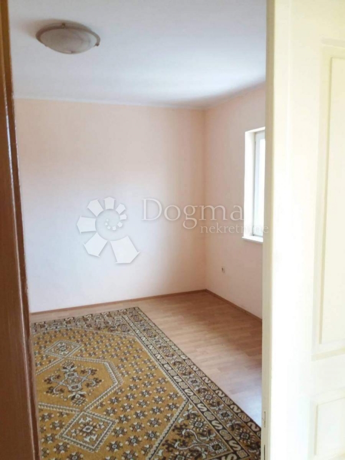 House Ravna Gora, 239m2