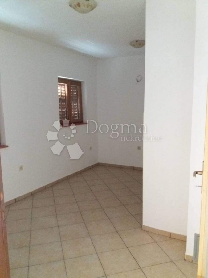 House Ravna Gora, 239m2