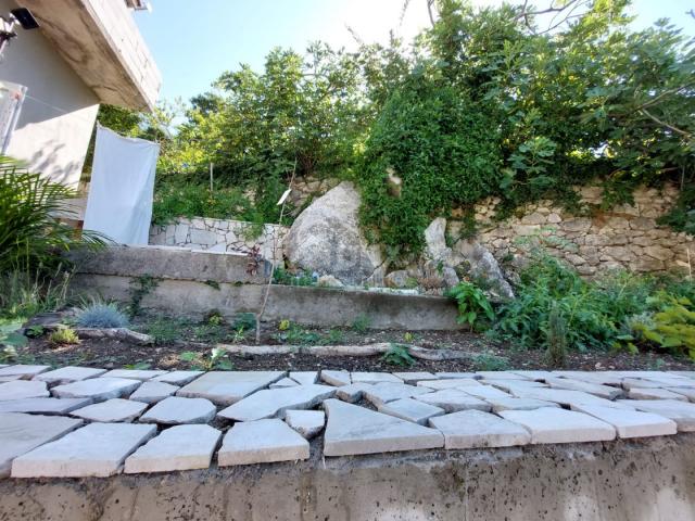 ISTRIA, LABIN, SURROUNDINGS - House on 3 floors and under renovation, 2 km from the sea