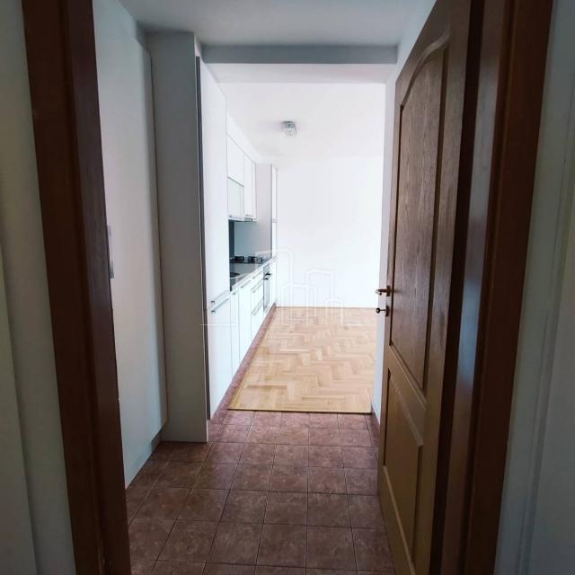 Wohnung Istočno Sarajevo, Sarajevo, Lukavica , 51m2