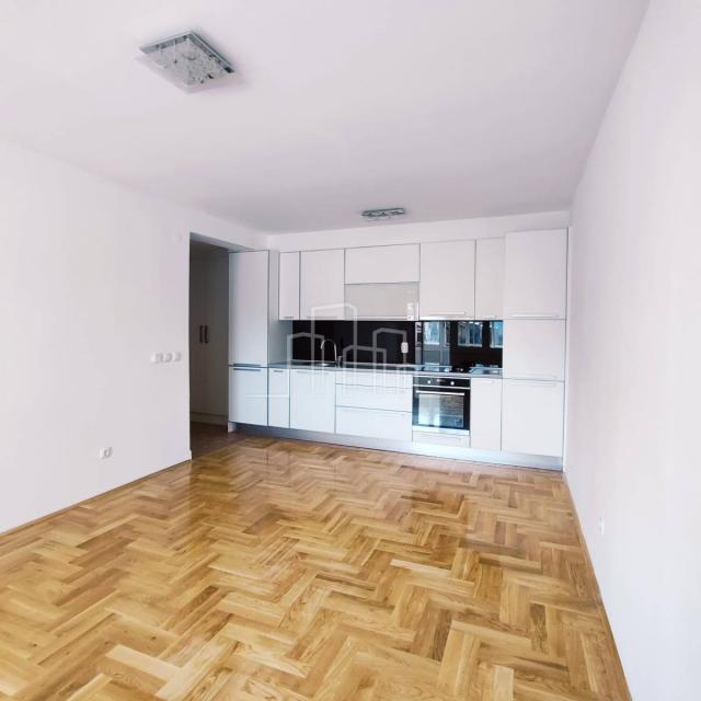 Apartment Istočno Sarajevo, Sarajevo, Lukavica , 51m2