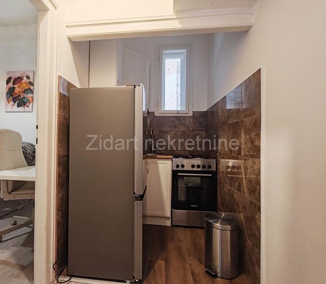 Centar, Kraljice Natalije, 2. 5 renoviran stan, 51m2 - preporuka