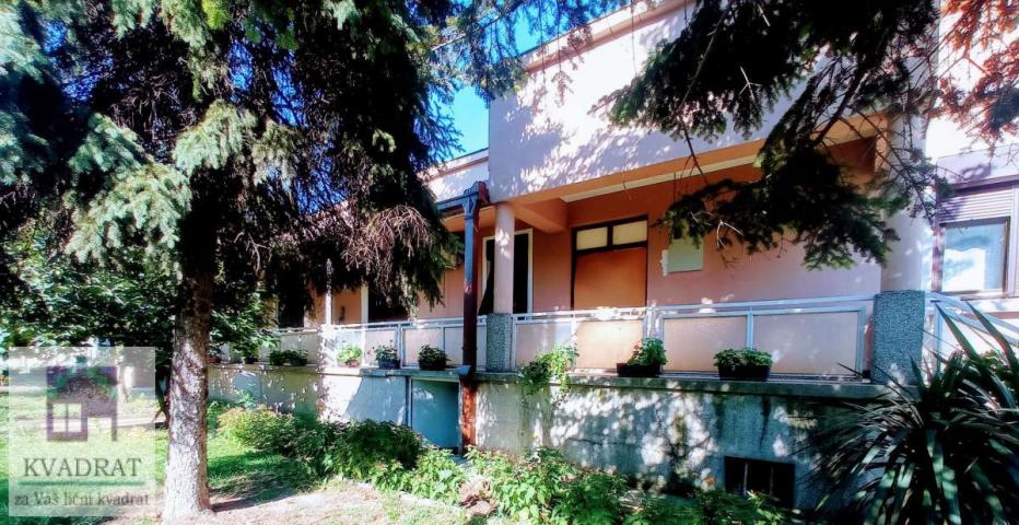 Kuća  148m2, 4 ari, Obrenovac - 136000€