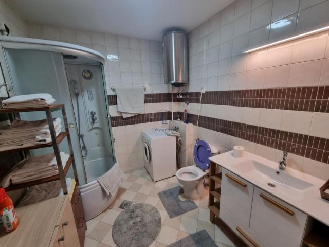 Vračar, Vardarska, 54 m2 + gar. mesto, pet-friendly