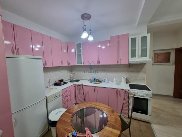 Vračar, Vardarska, 54 m2 + gar. mesto, pet-friendly