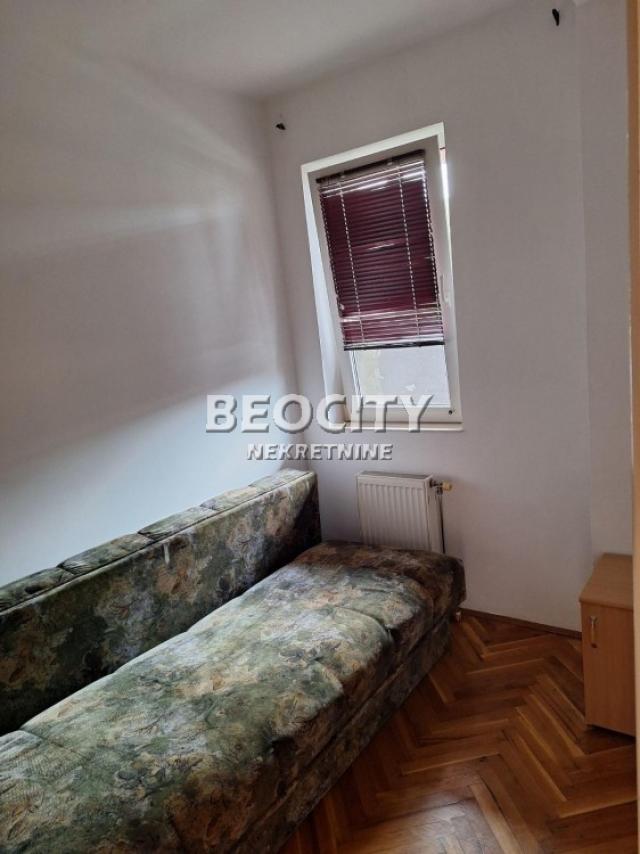 Novi Sad, Centar, Valentina Vodnika, 1. 5, 32m2, 350EUR