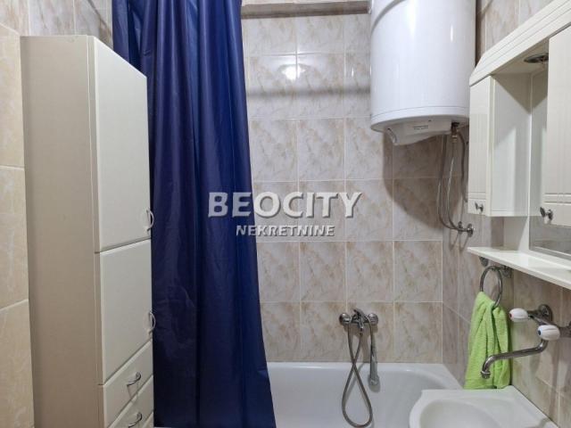 Novi Sad, Centar, Valentina Vodnika, 1. 5, 32m2, 350EUR