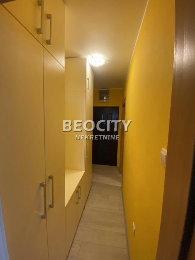 Novi Sad, Bulevar Evrope, Bulevar Evrope *sa troškovima*, 0. 5, 28m2, 350EUR