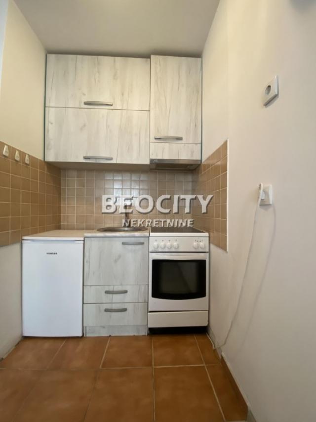 Novi Sad, Bulevar Evrope, Bulevar Evrope *sa troškovima*, 0. 5, 28m2, 350EUR