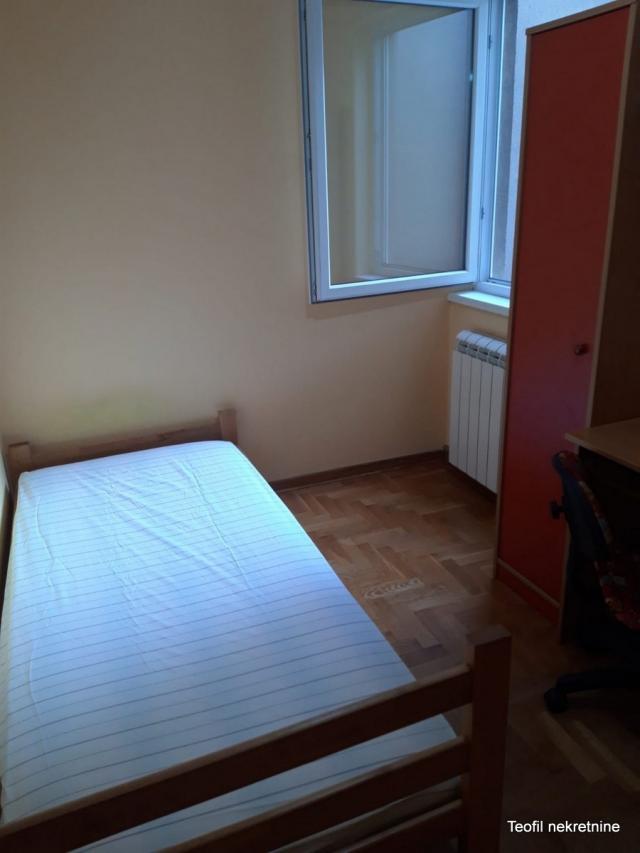 VOZDOVAC VOŽDOVAČKA CRKVA 84m2 , (T) , 800e