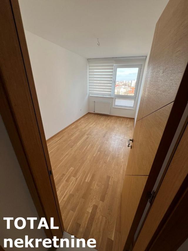 3 Trosoban stan NOVI SAD, 221450€