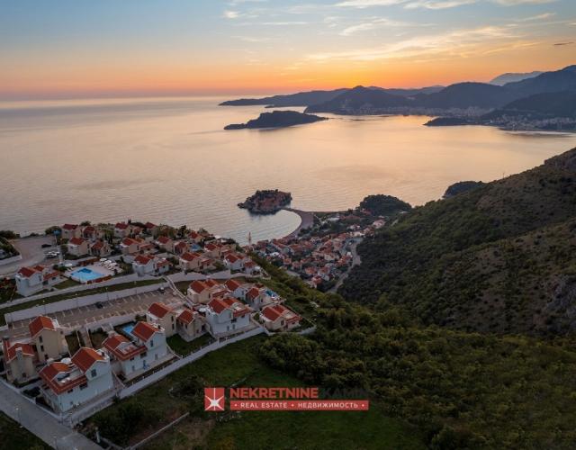 Vile u kompleksu zatvorenog tipa, Budva, Tudorovići