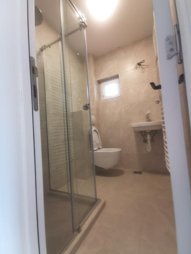 VRACAR JUZNI BULEVAR 40m2 , 149000e