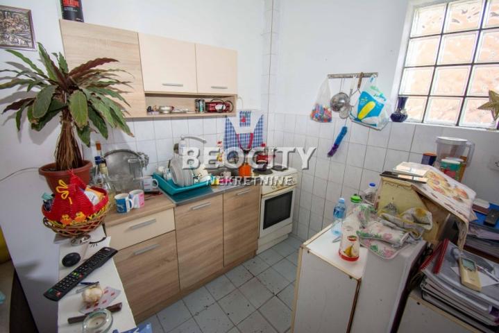 Čukarica, Bele vode, Palisadska 2. deo, 2. 0, 45m2, 72000EUR Povoljno 