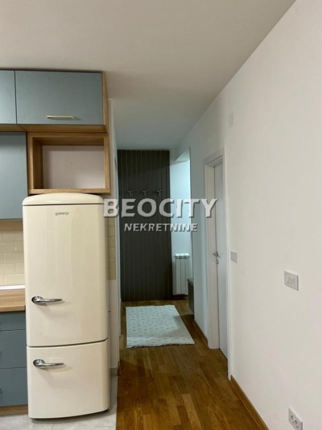 Voždovac, Lekino brdo, Rade Neimara, 1. 5, 47m2, 700EUR