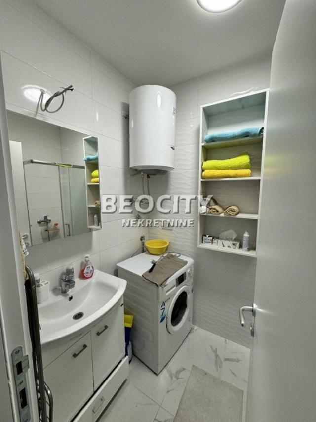 Voždovac, Lekino brdo, Rade Neimara, 1. 5, 47m2, 700EUR