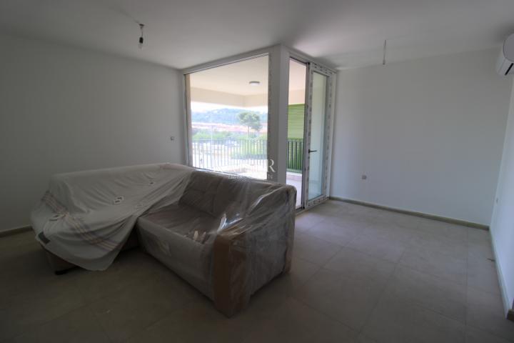 Labin, center - 2 bedroom apartment with terrace, 63 m2