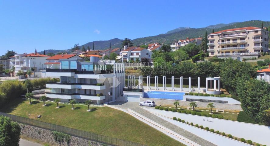 Haus Ičići, Opatija - Okolica, 600m2