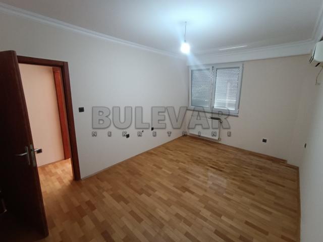 Lux stan u blizini Svetinikolske crkve, 2. 5, 86 m2