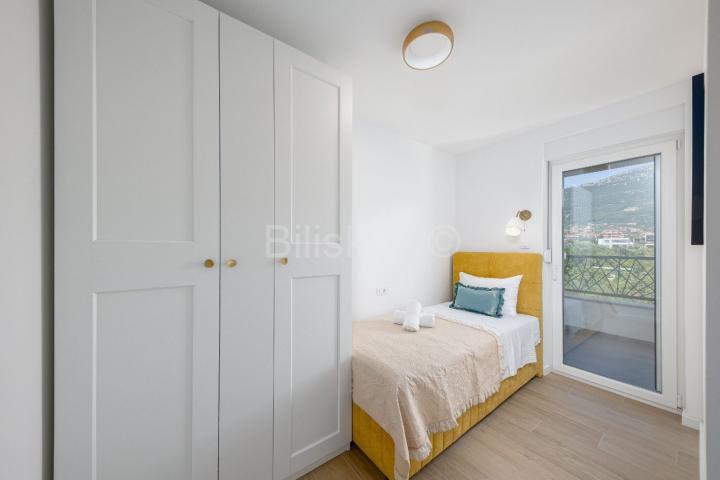 Prodaja, Kaštel Stari, trosobni penthouse