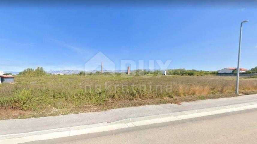 ZADAR, NIN - Building plot 1432 m2, 400m from the sea