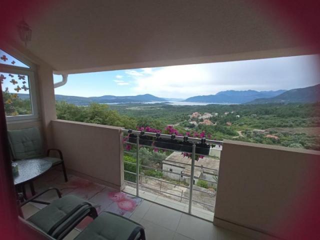 Three-bedroom apartment 101 m2 with a view of the Tivat Bay, Luštica and part of Herceg Novi