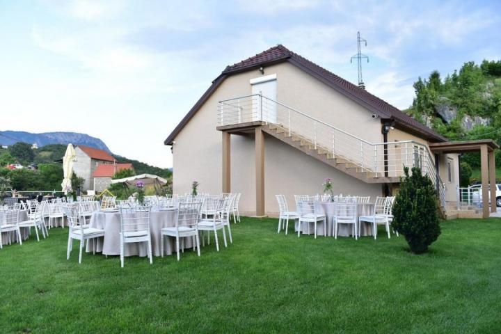 Ethno Village by Kapetanovo Lake (5000 m2): just 15 km from Nikšić