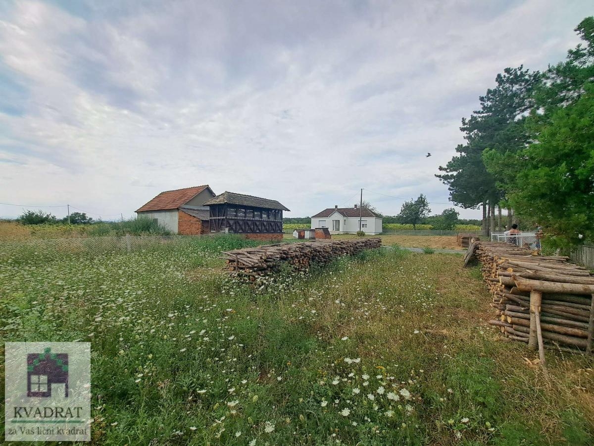 Kuća, seosko imanje , 48 m2, 2, 3 ha  , Banjani, Ub, 56. 000€