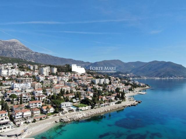 Apartment for sale in  Herceg Novi, Savina area