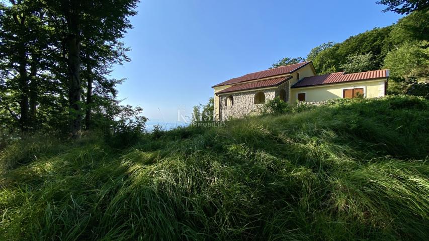 Opatija, Poklon - Villa in dem Naturpark mit Meerblick